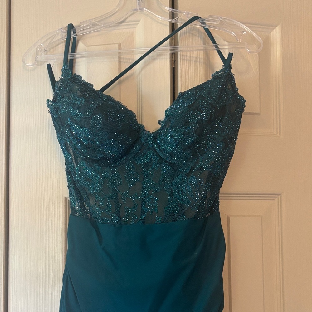 Teal Beaded Spaghetti Strap Prom Dress Size 2 With Corset In the Back